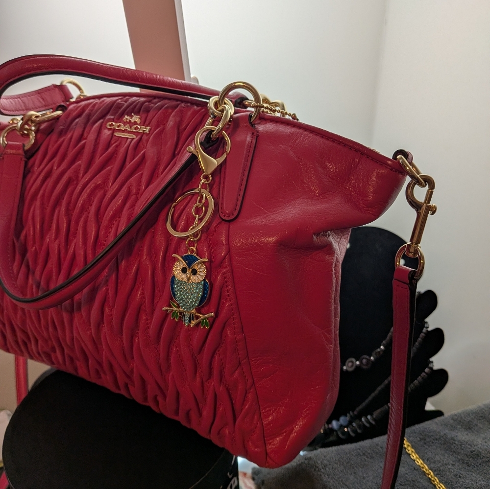 Coach Vintage  Fuchsia Pleated Leather Shoulder/Crossbody